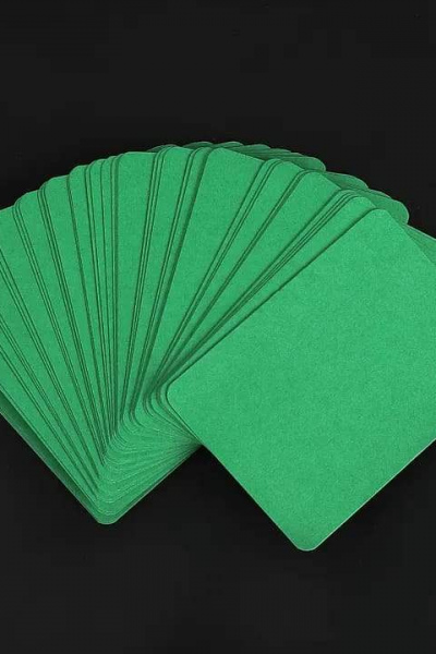 10 Pre-cut Cards (Green)